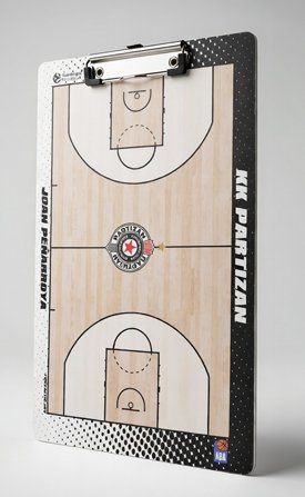 Personalizovana trenerska tabla za košarku sa logotipom kluba